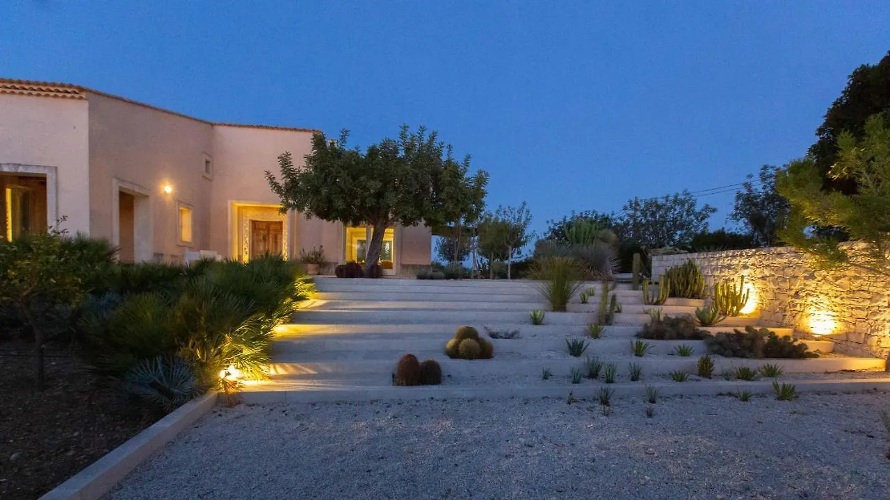 Villa Majoli 9, Emma Villas Noto