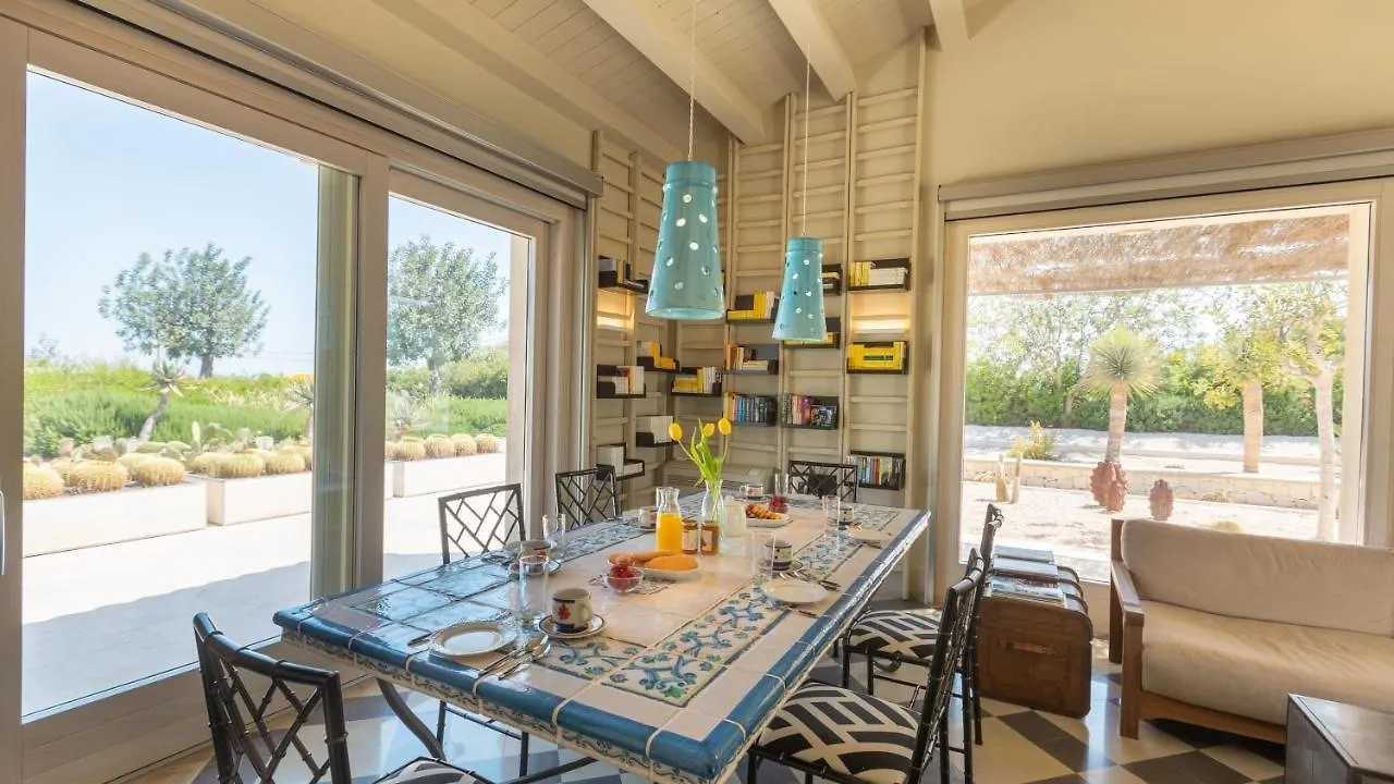 Villa Majoli 9, Emma Villas Noto